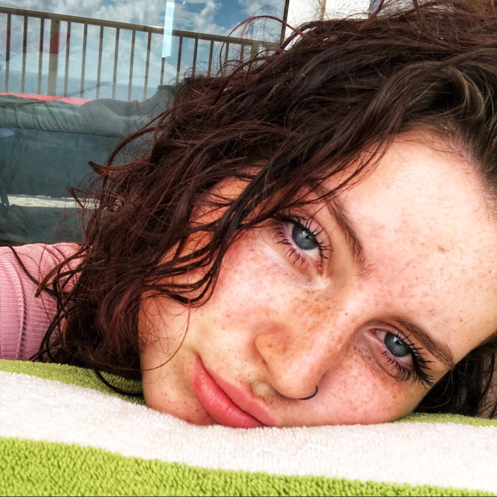 Meet your Posher, Lauren